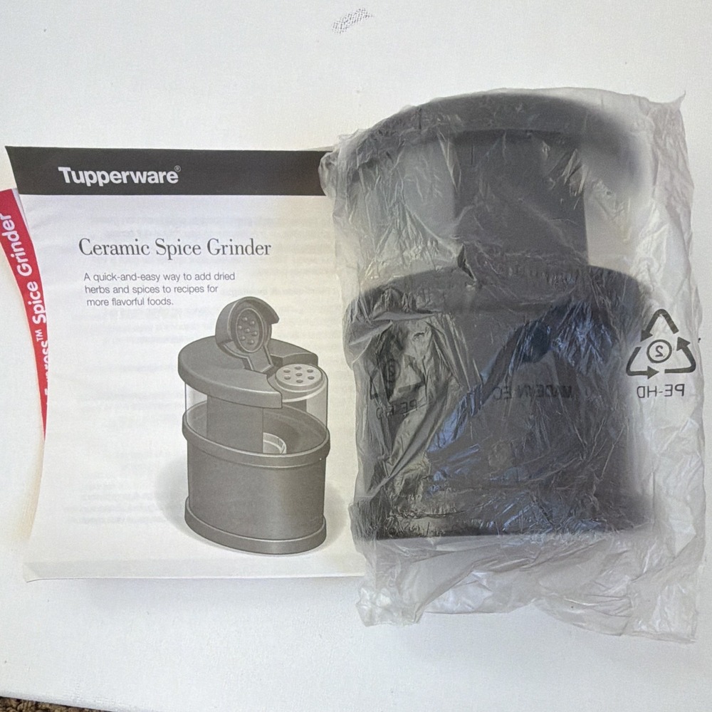 Tupperware Orient Express Ceramic Spice Grinder New Unused with Instructions